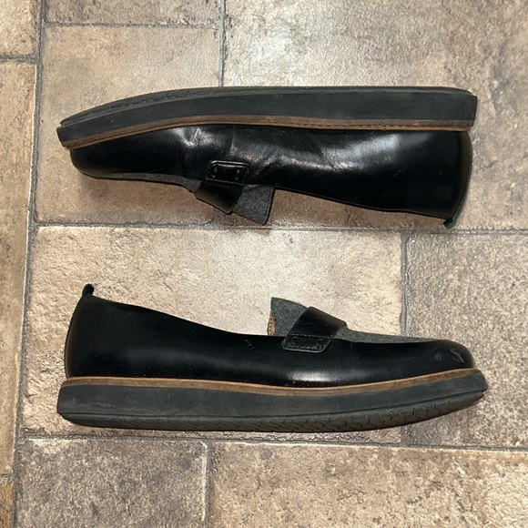 Clark’s Size 8 - Picture 2 of 7